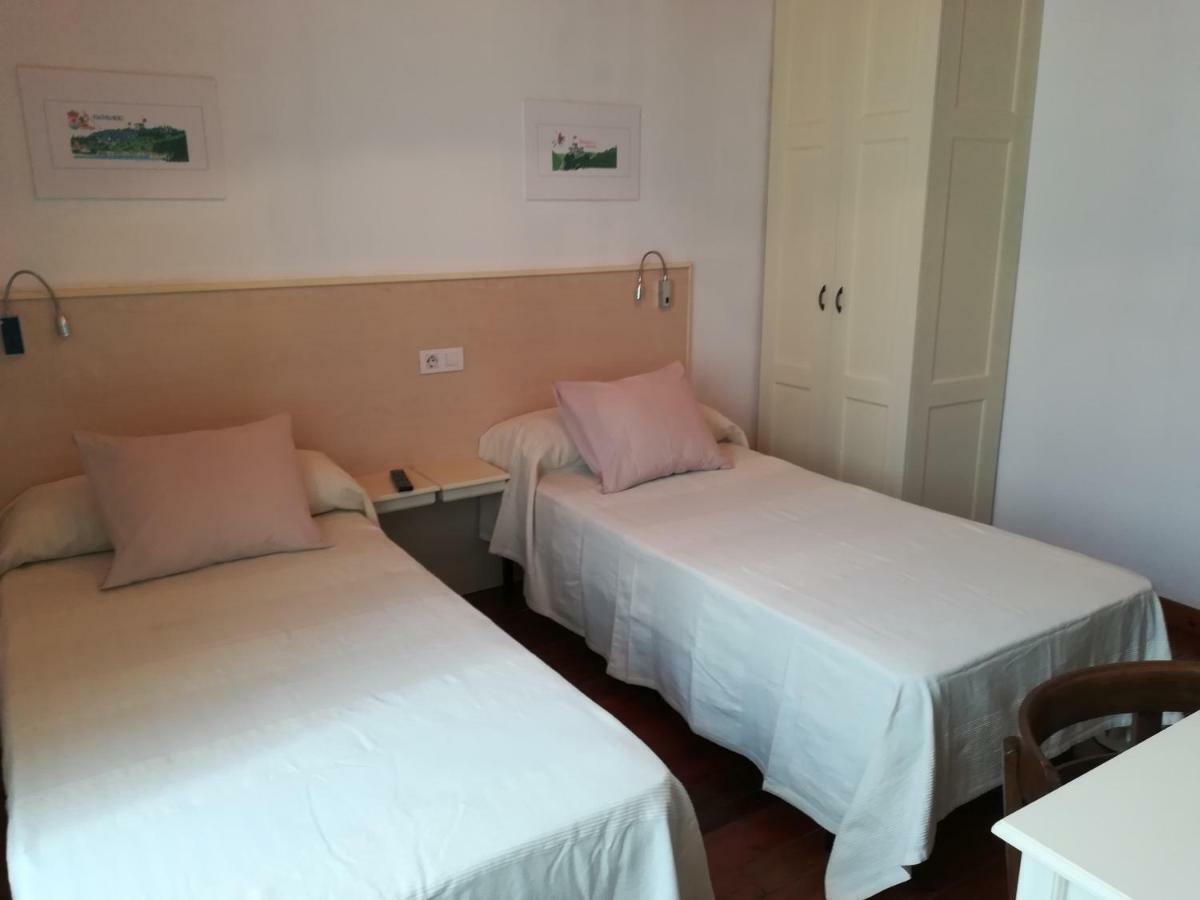 Casa Simon Hotel Tríacastela Buitenkant foto