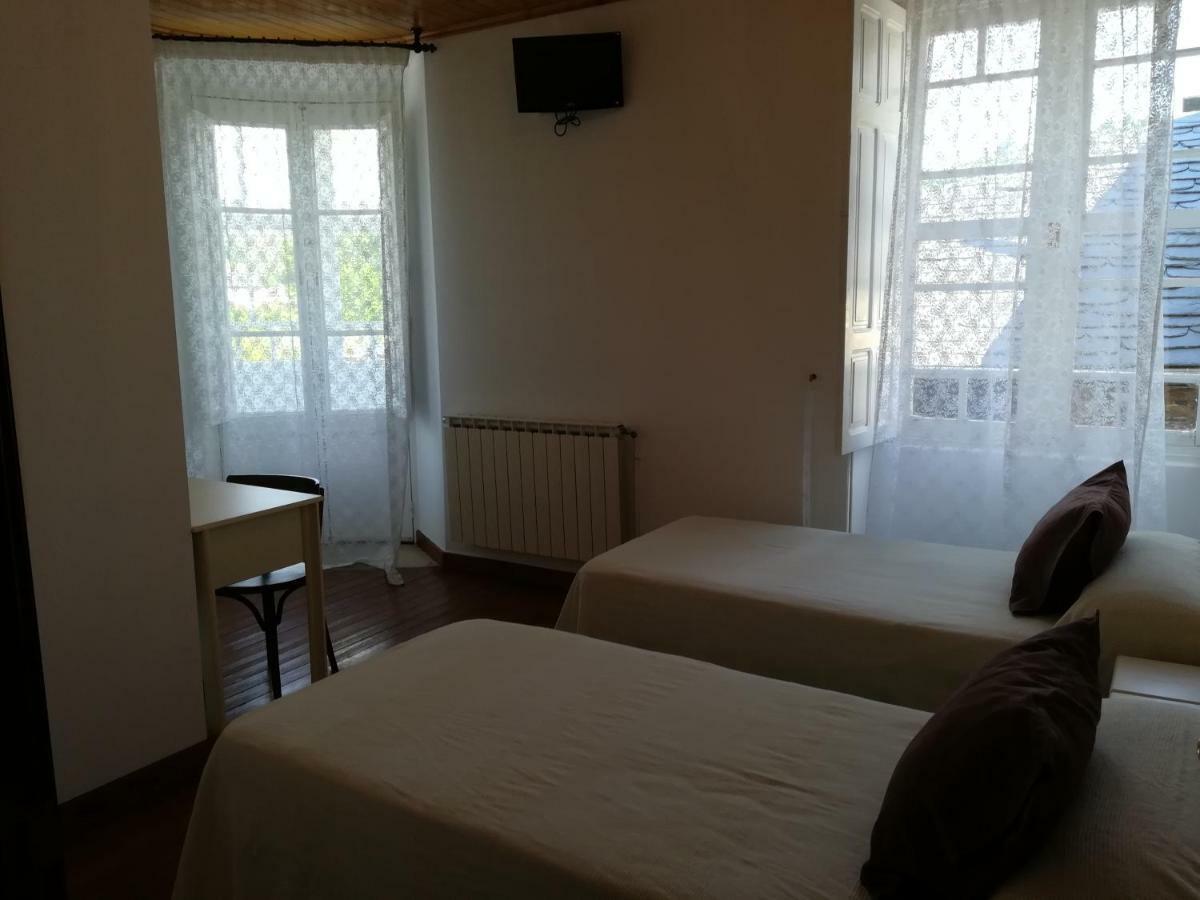 Casa Simon Hotel Tríacastela Buitenkant foto